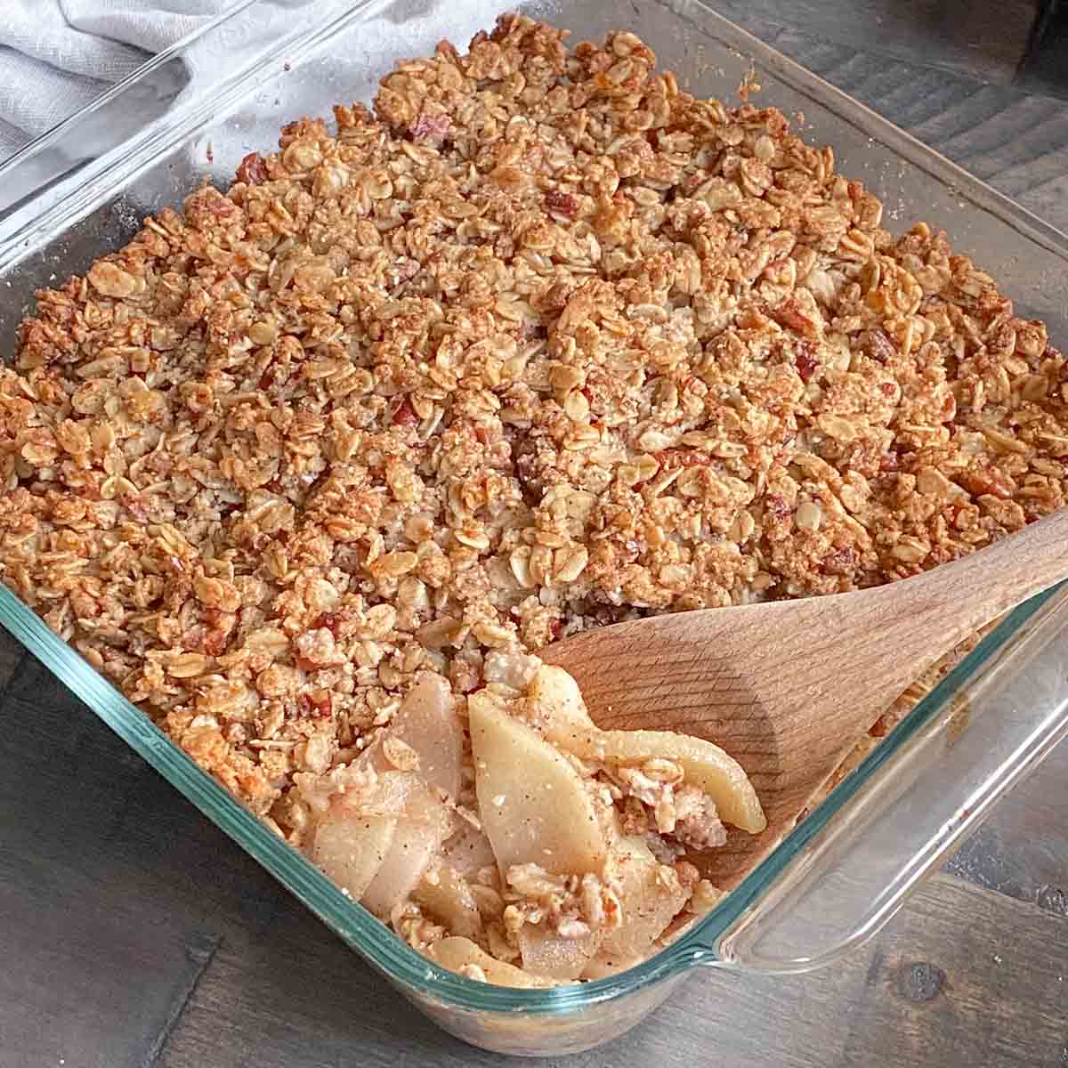 Cinnamon Apple Crisp Without Oats - Meatloaf and Melodrama